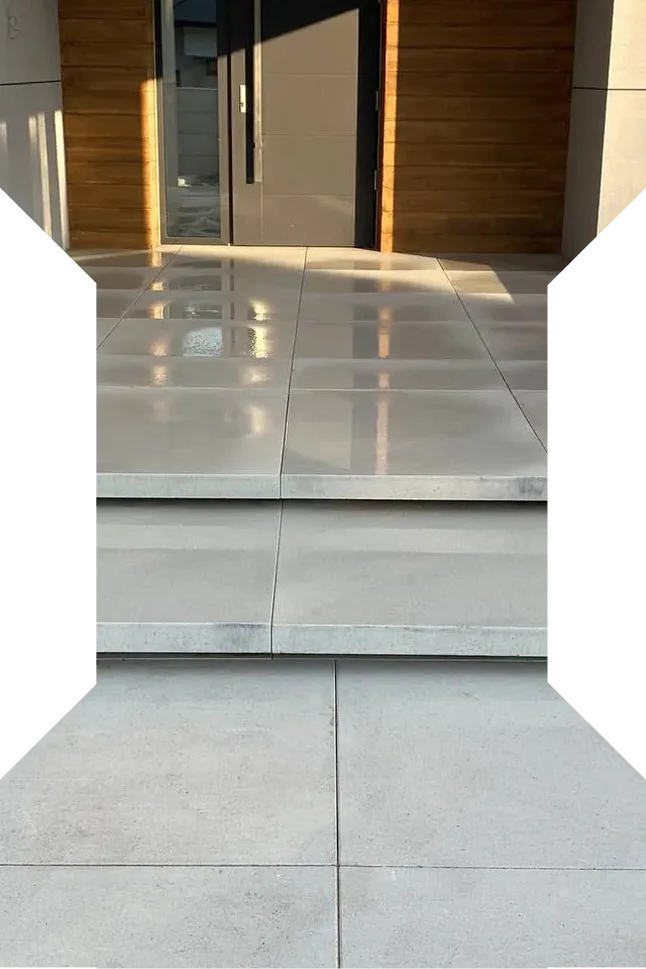 Układanie kostki brukowej przez ekipę Level Stone