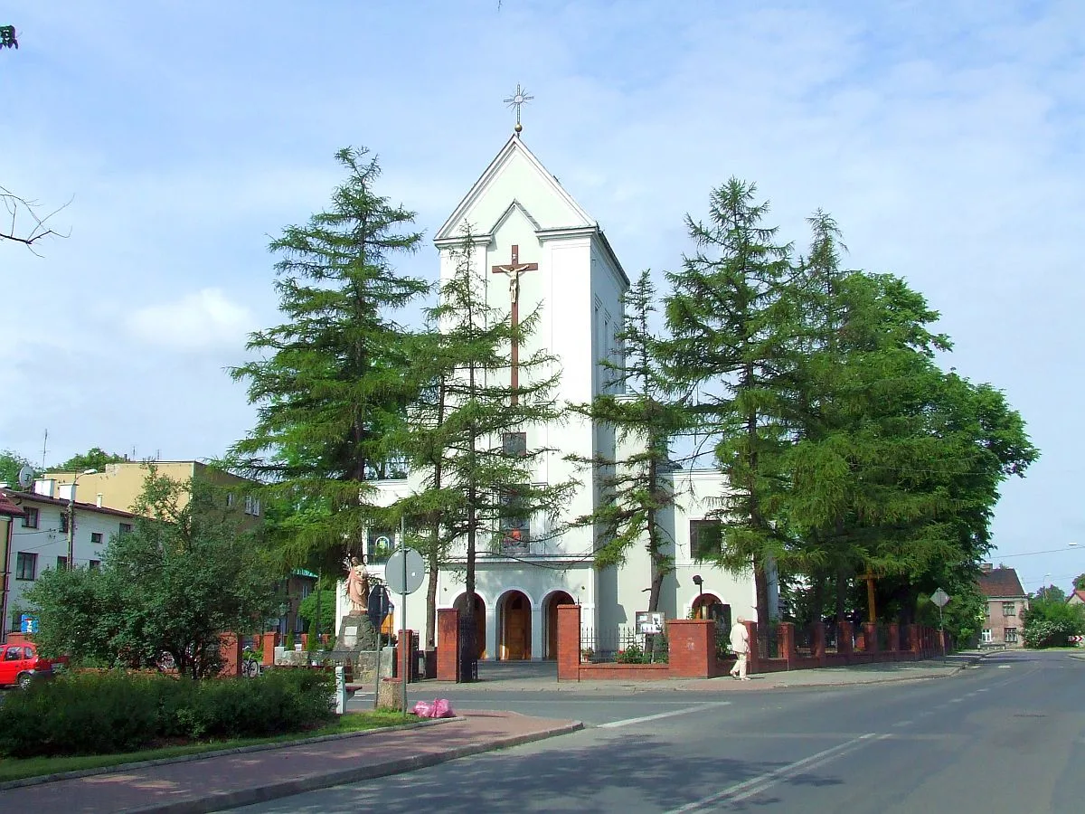 Brwinów - Kościół na rynku w Brwinowie, wylot na Błonie